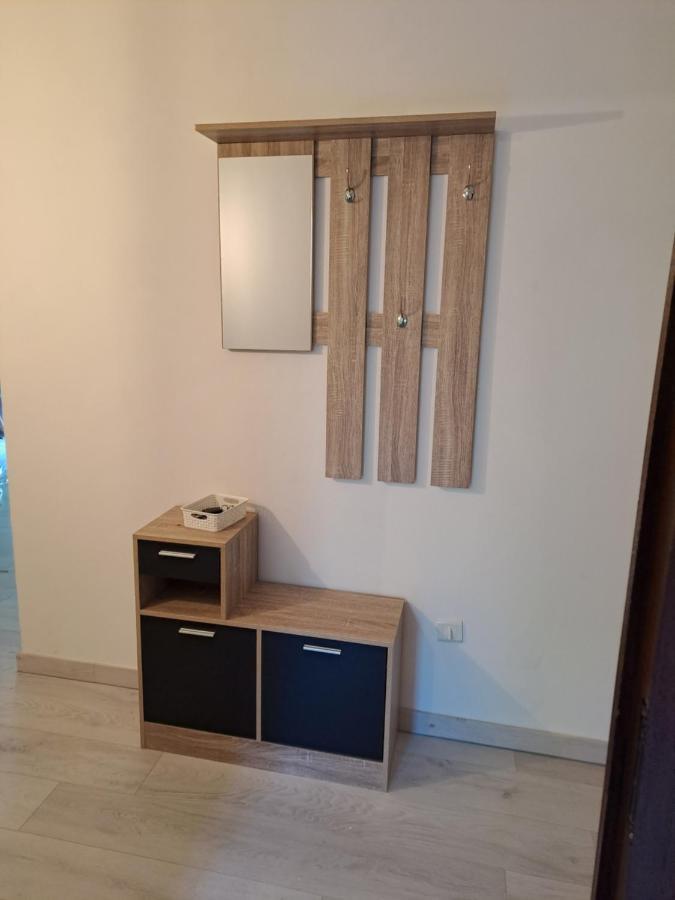 Appartement T2 A 2Min Du Centre +Parking à LʼIsle-sur-la-Sorgue Extérieur photo